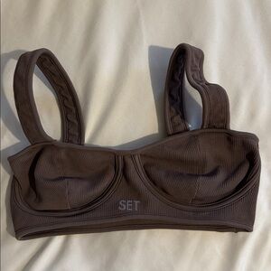 SET Active Brown Crop Top